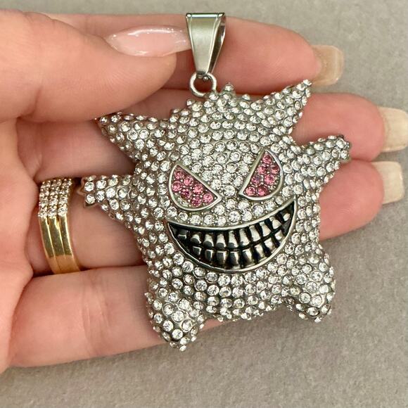 Brand New- Iced GENGAR Pokémon Pendant Large-Silver - Picture 6 of 9